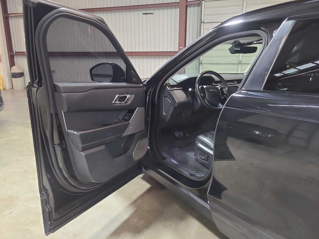 2018 Land Rover Range Rover Image 21