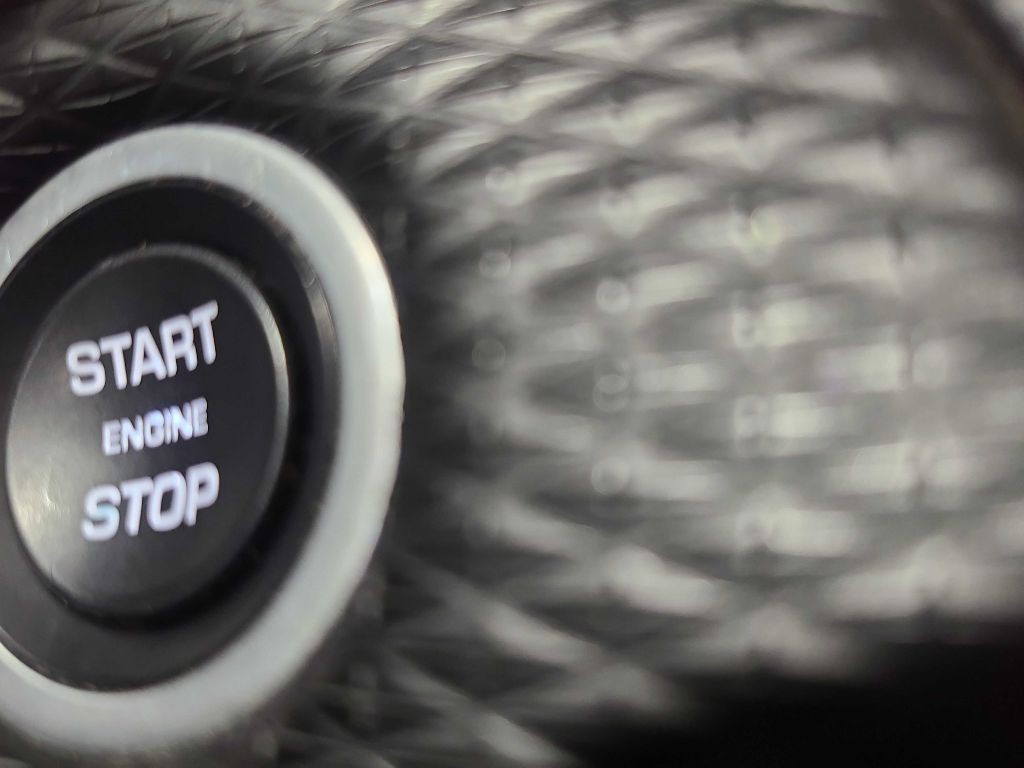 2018 Land Rover Range Rover Image 36