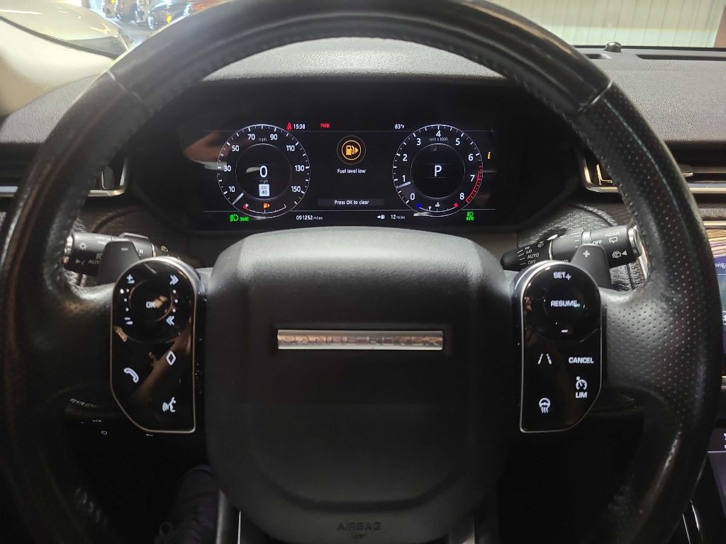 2018 Land Rover Range Rover Image 38