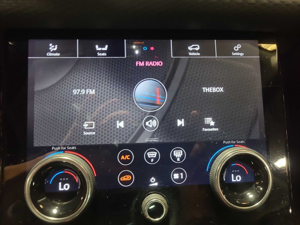 2018 Land Rover Range Rover Image 42