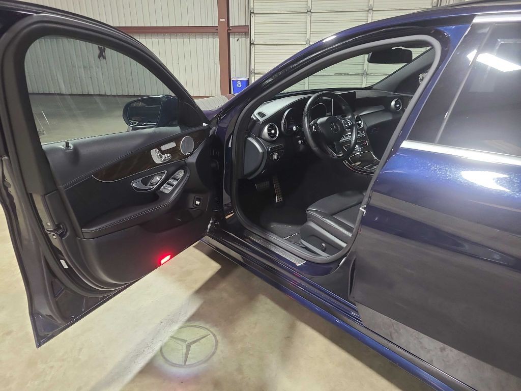 2017 Mercedes-Benz C-Class Image 21