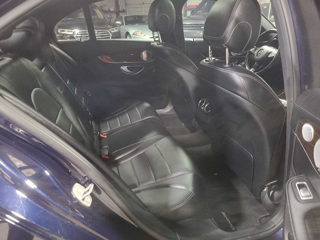 2017 Mercedes-Benz C-Class Image 29