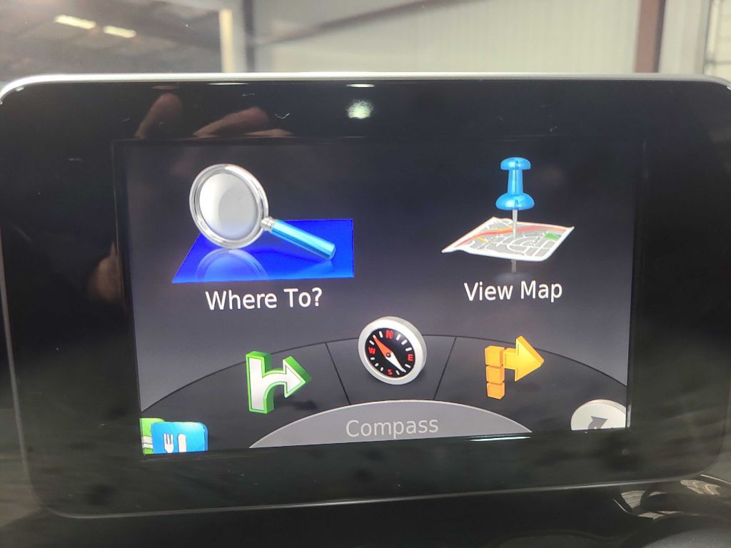 2017 Mercedes-Benz C-Class Image 42