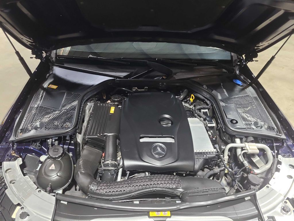 2017 Mercedes-Benz C-Class Image 46