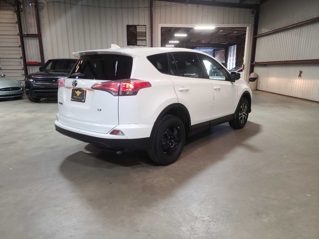 2018 Toyota Rav4 Image 4