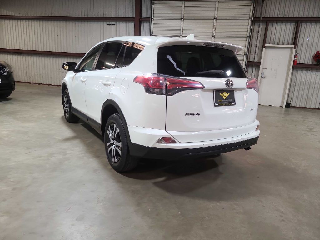 2018 Toyota Rav4 Image 9