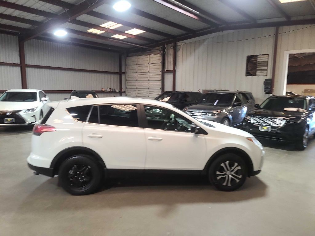 2018 Toyota Rav4 Image 17