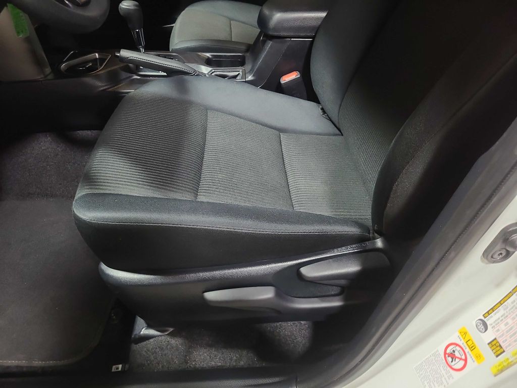 2018 Toyota Rav4 Image 31