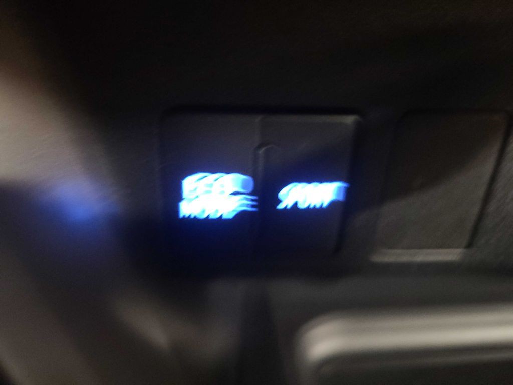 2018 Toyota Rav4 Image 35