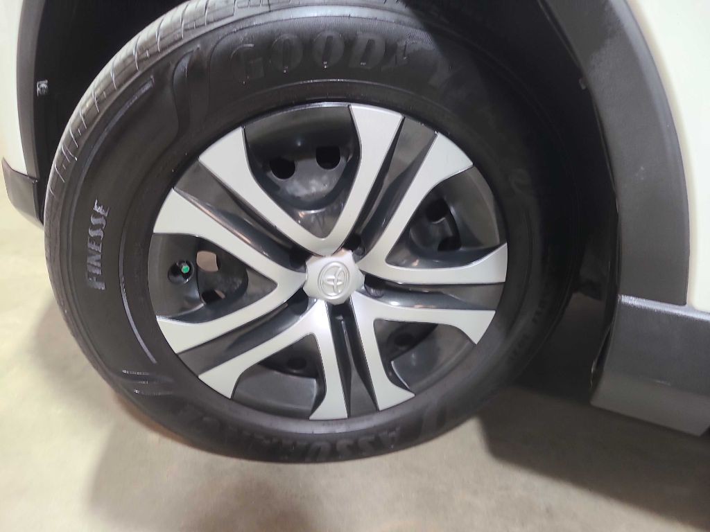 2018 Toyota Rav4 Image 38