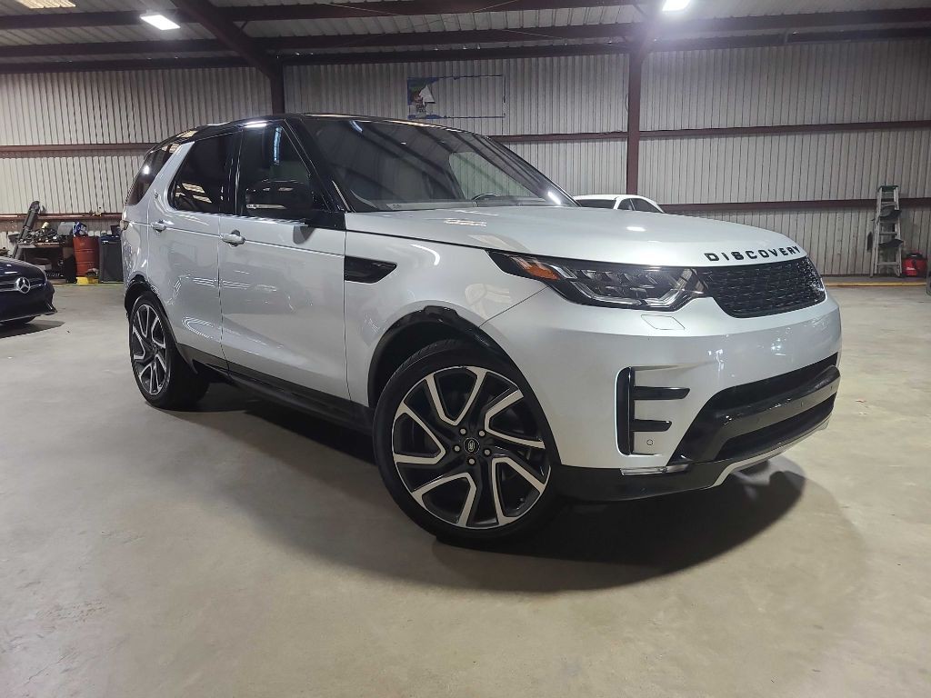 2020 Land Rover Discovery Image 3