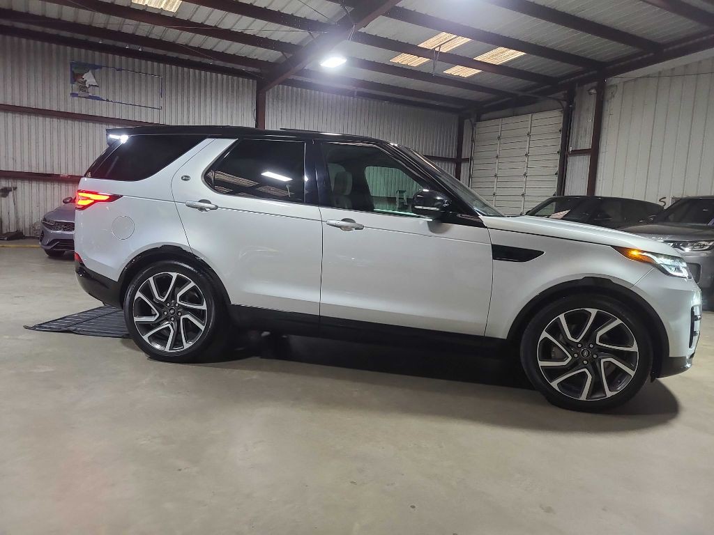 2020 Land Rover Discovery Image 5