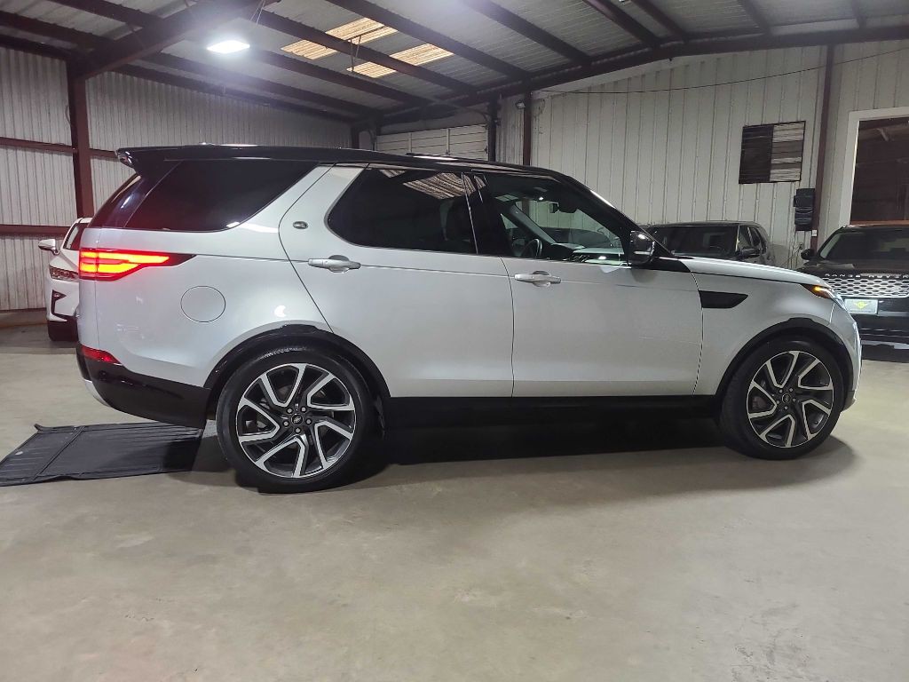 2020 Land Rover Discovery Image 6