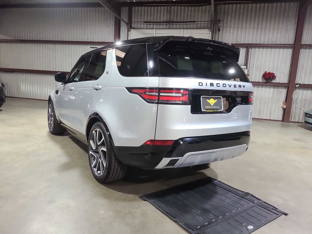 2020 Land Rover Discovery Image 12