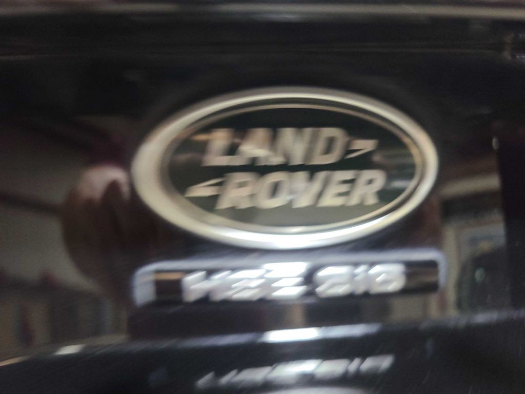 2020 Land Rover Discovery Image 23