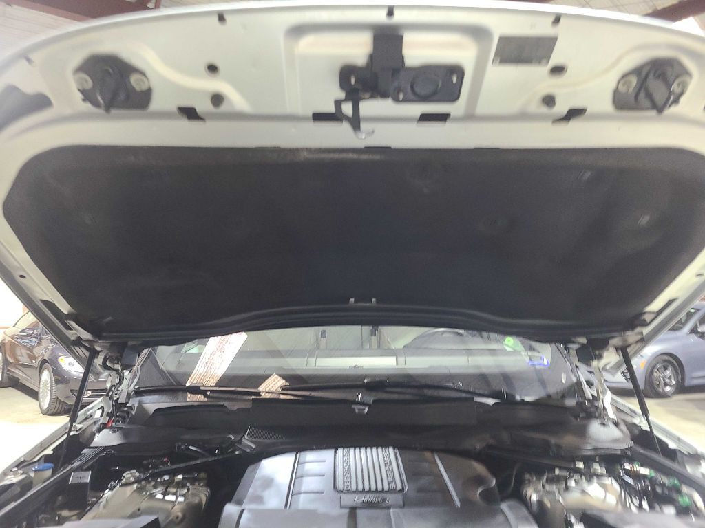 2020 Land Rover Discovery Image 54