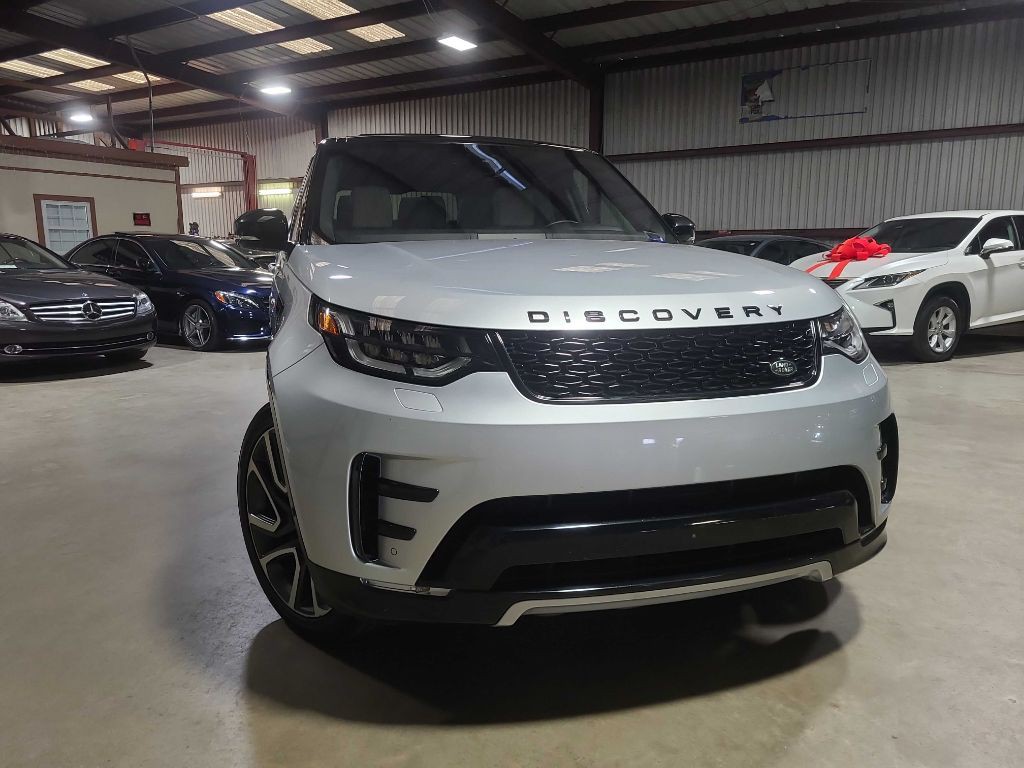 2020 Land Rover Discovery Image 1