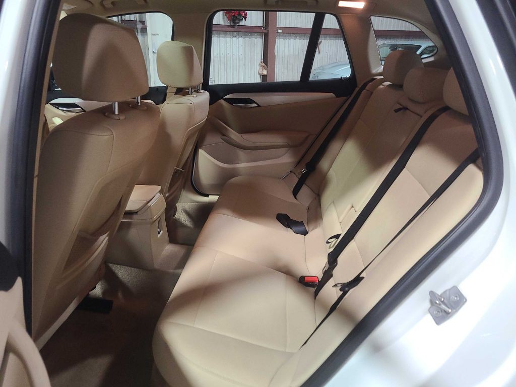 2014 BMW X1 Image 23