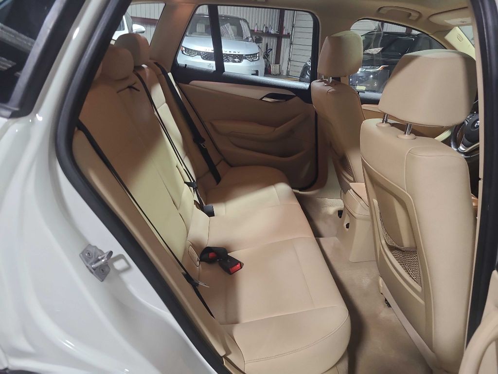 2014 BMW X1 Image 27