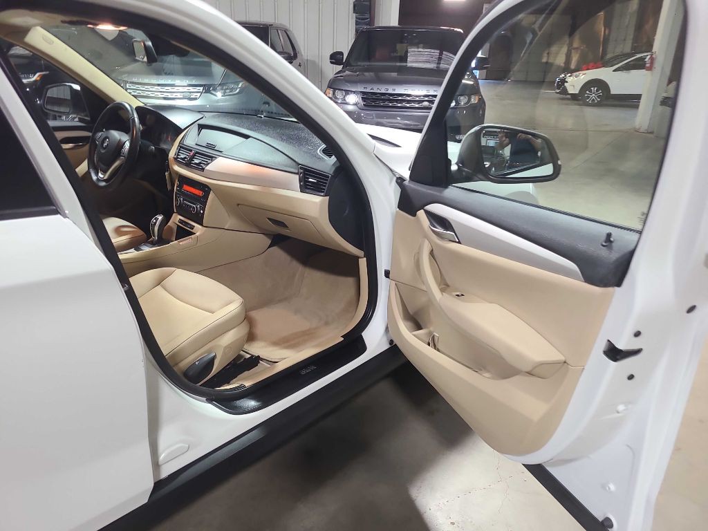 2014 BMW X1 Image 28