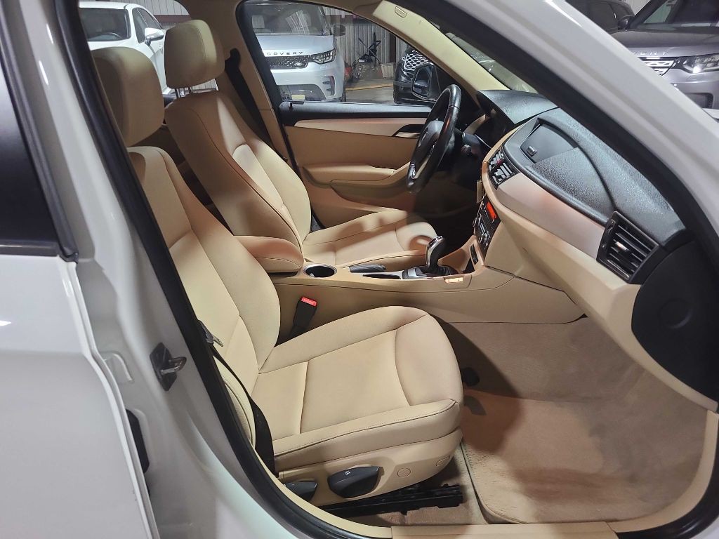 2014 BMW X1 Image 29