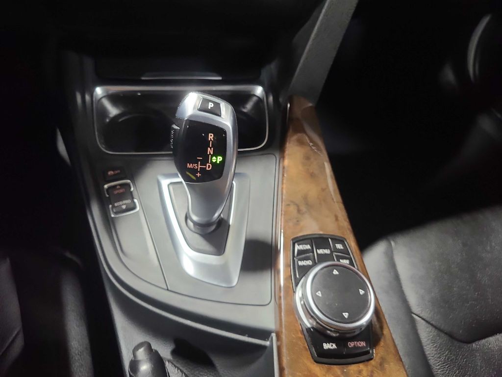 2015 BMW 3 Series Image 38