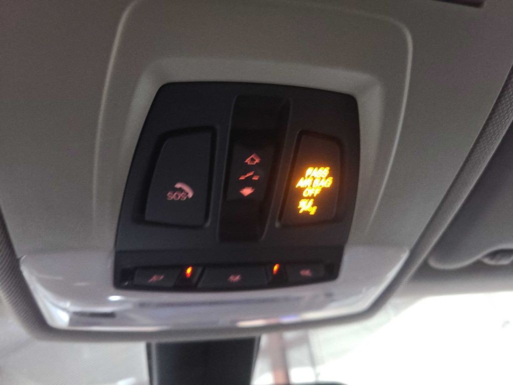 2015 BMW 3 Series Image 41