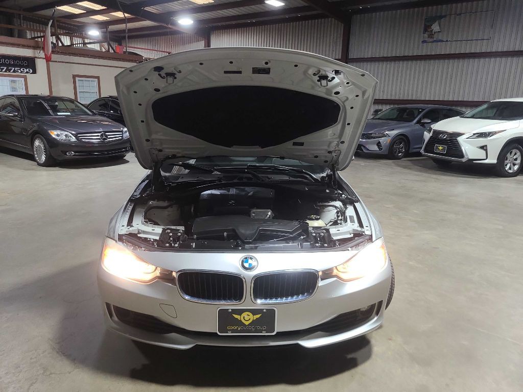 2015 BMW 3 Series Image 47