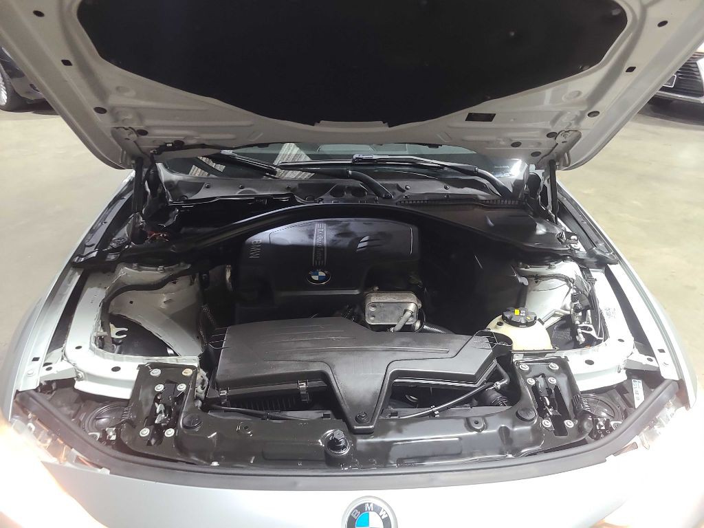 2015 BMW 3 Series Image 48