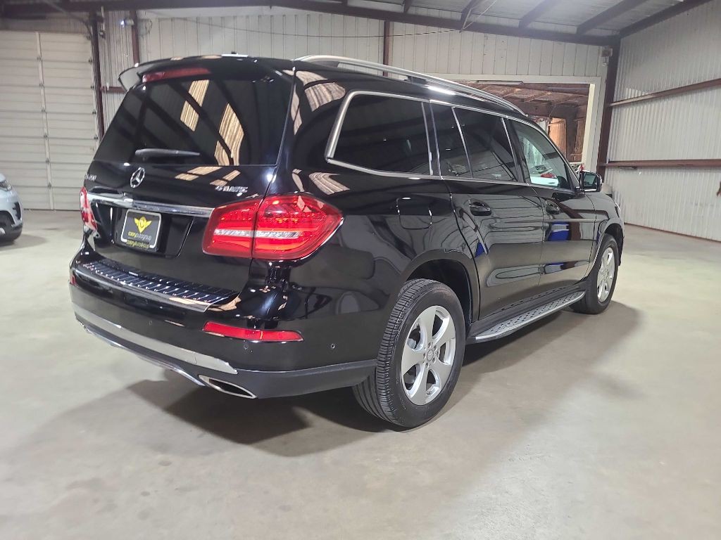 2017 Mercedes-Benz GLS-Class Image 9