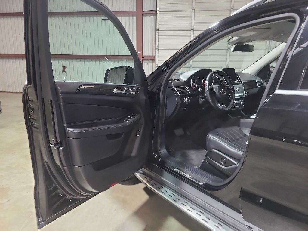 2017 Mercedes-Benz GLS-Class Image 23