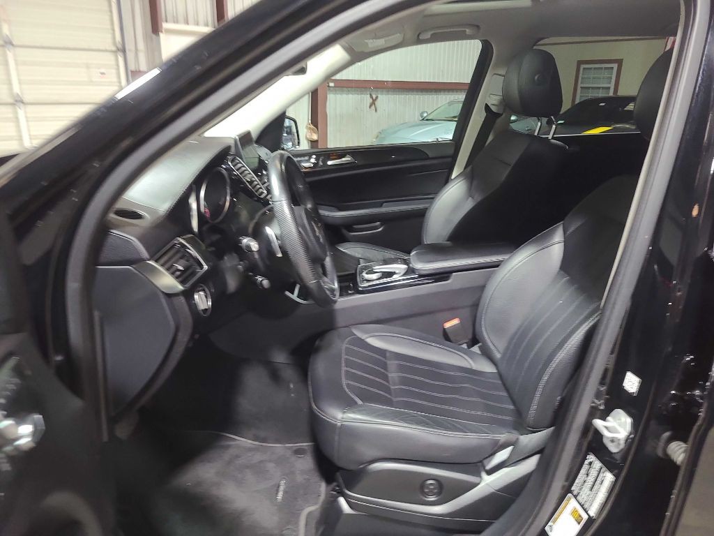 2017 Mercedes-Benz GLS-Class Image 24