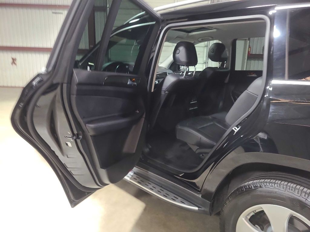 2017 Mercedes-Benz GLS-Class Image 26