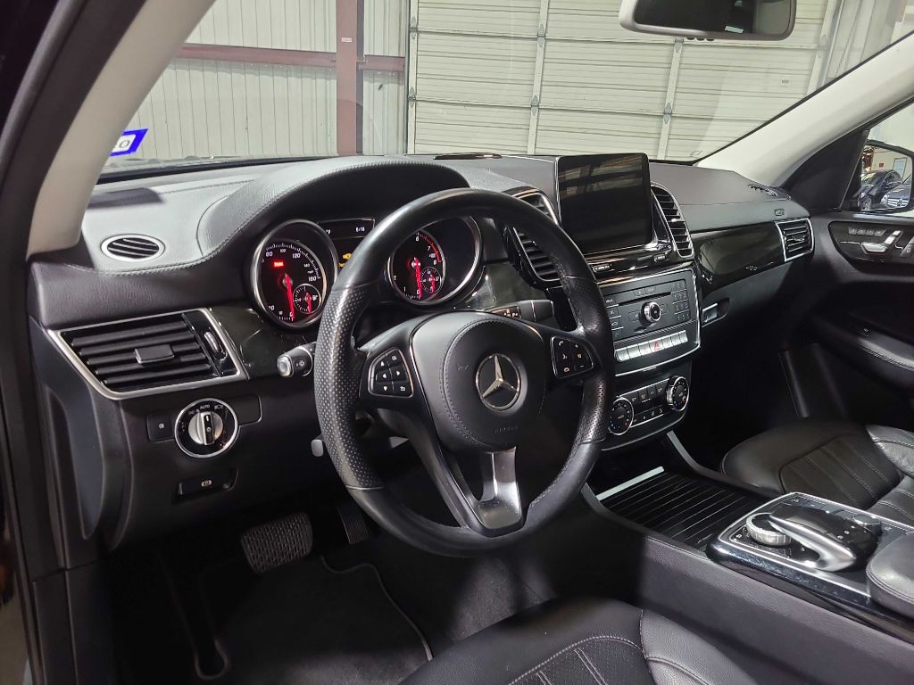 2017 Mercedes-Benz GLS-Class Image 36