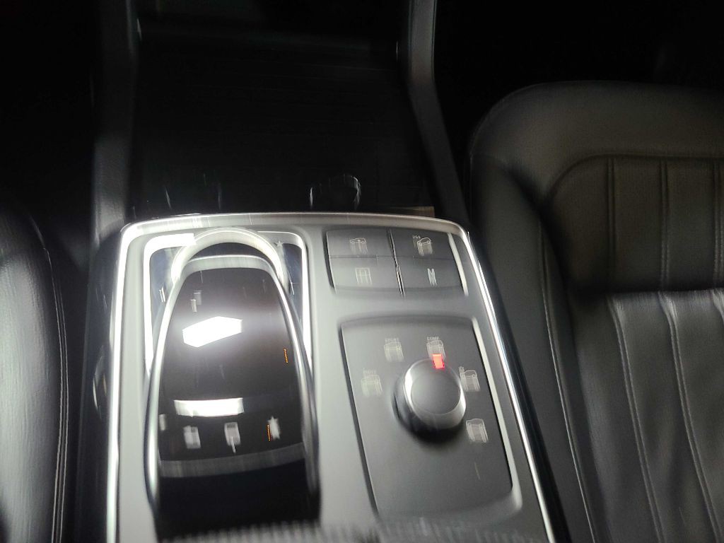 2017 Mercedes-Benz GLS-Class Image 44