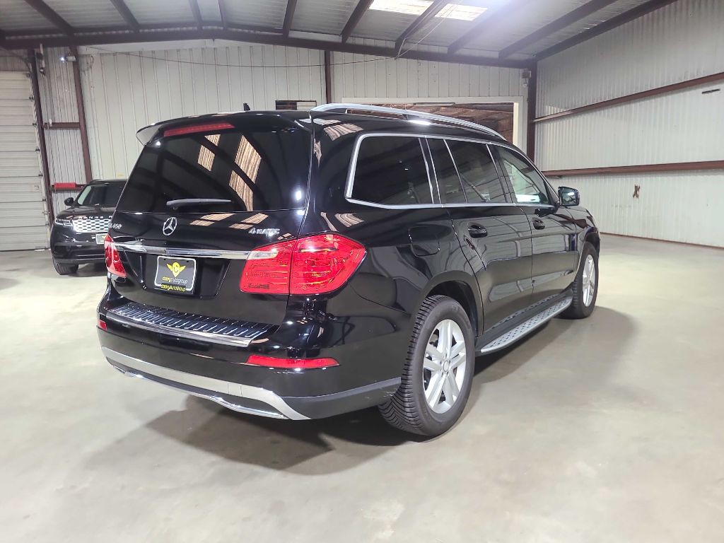 2015 Mercedes-Benz GL-Class Image 11