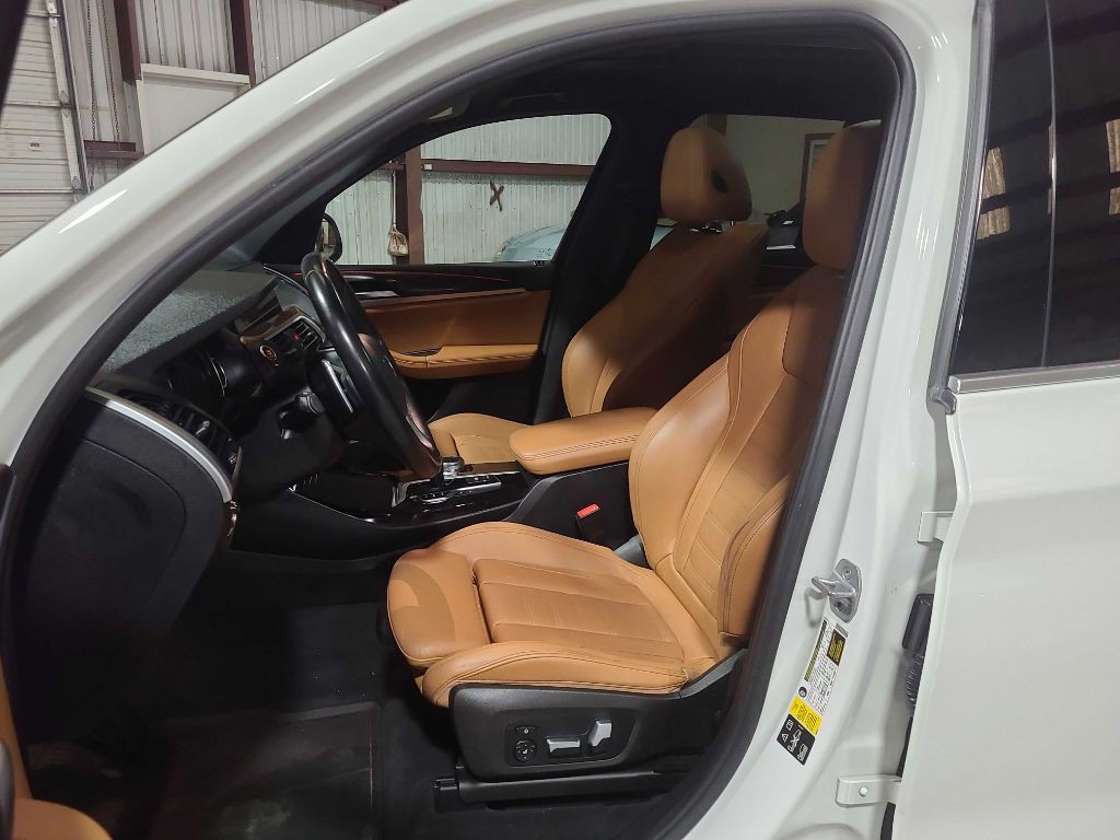 2018 BMW X3 Image 24