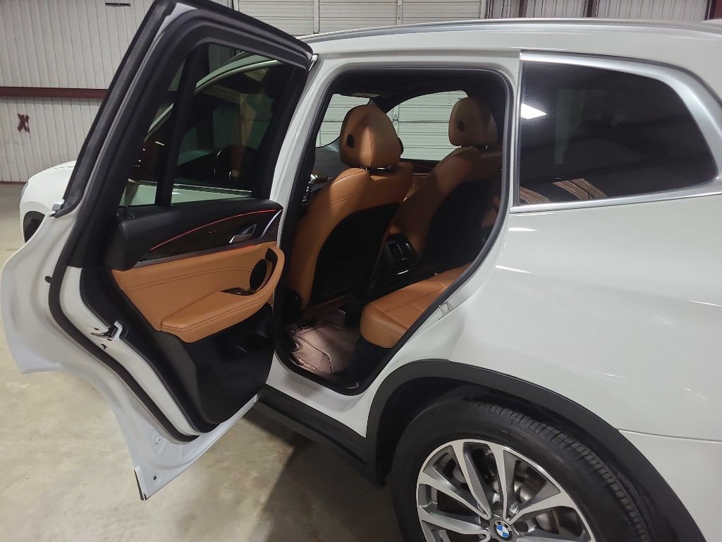 2018 BMW X3 Image 26