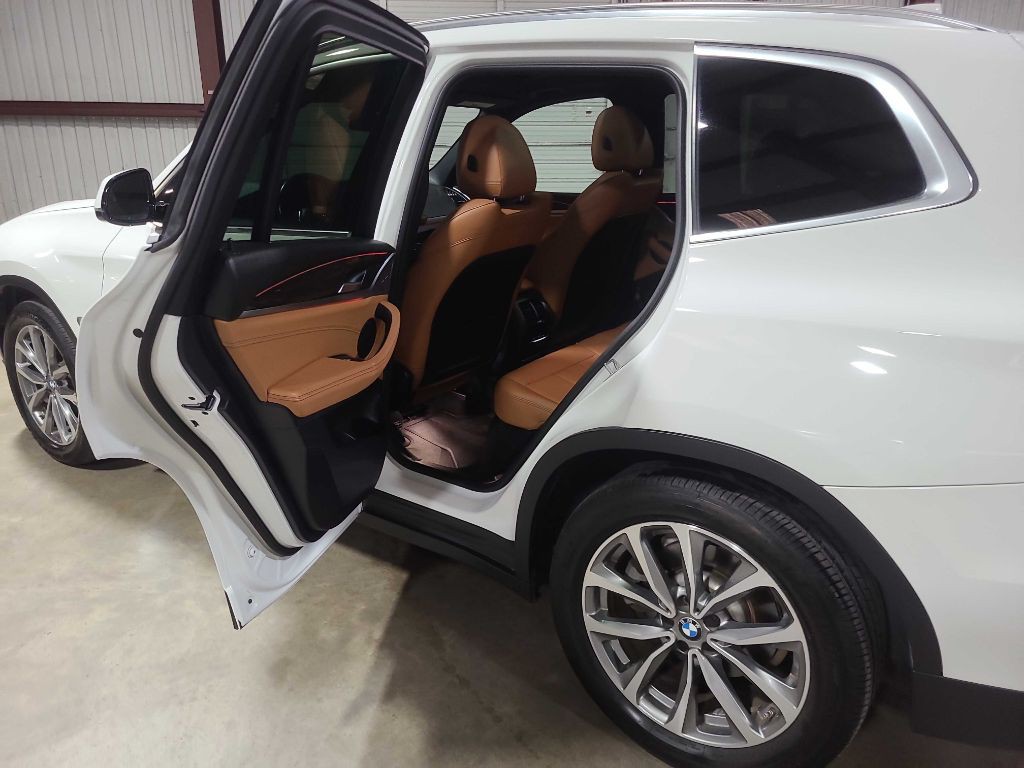 2018 BMW X3 Image 27