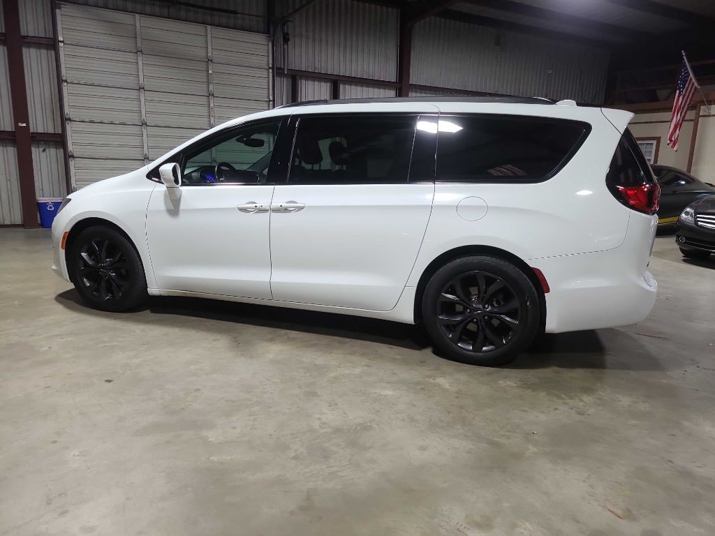 2018 Chrysler Pacifica Image 12
