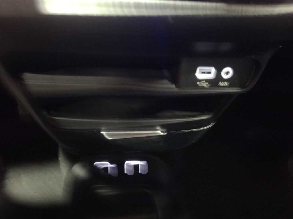 2018 Chrysler Pacifica Image 34