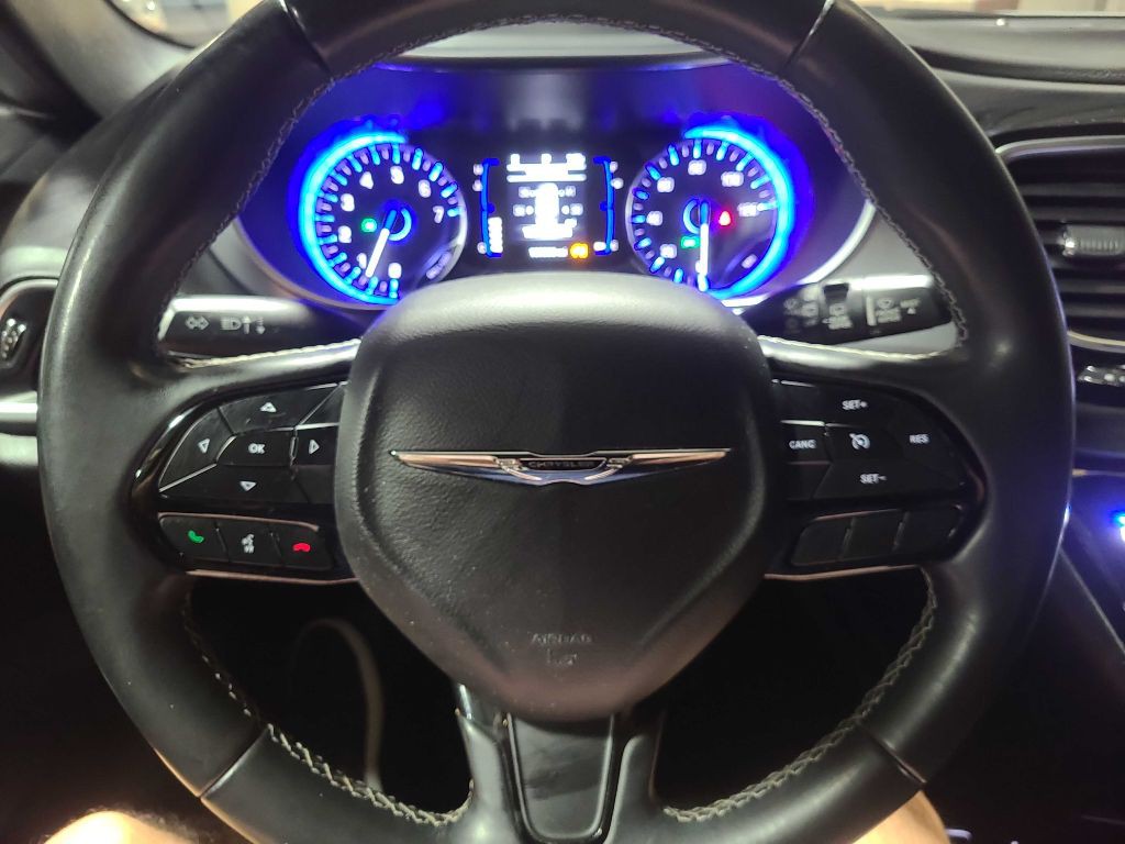 2018 Chrysler Pacifica Image 36