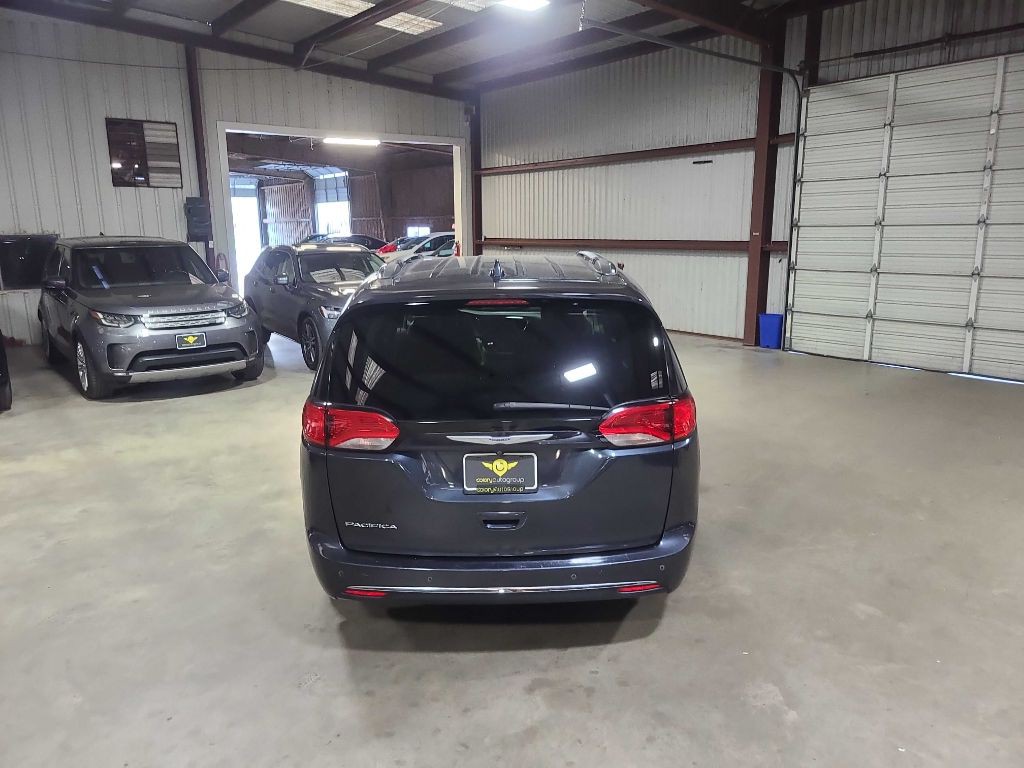 2020 Chrysler Pacifica Image 20