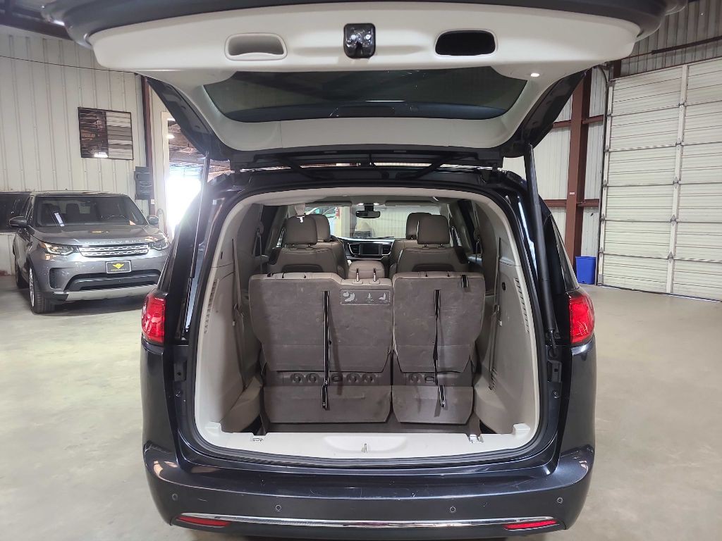 2020 Chrysler Pacifica Image 28