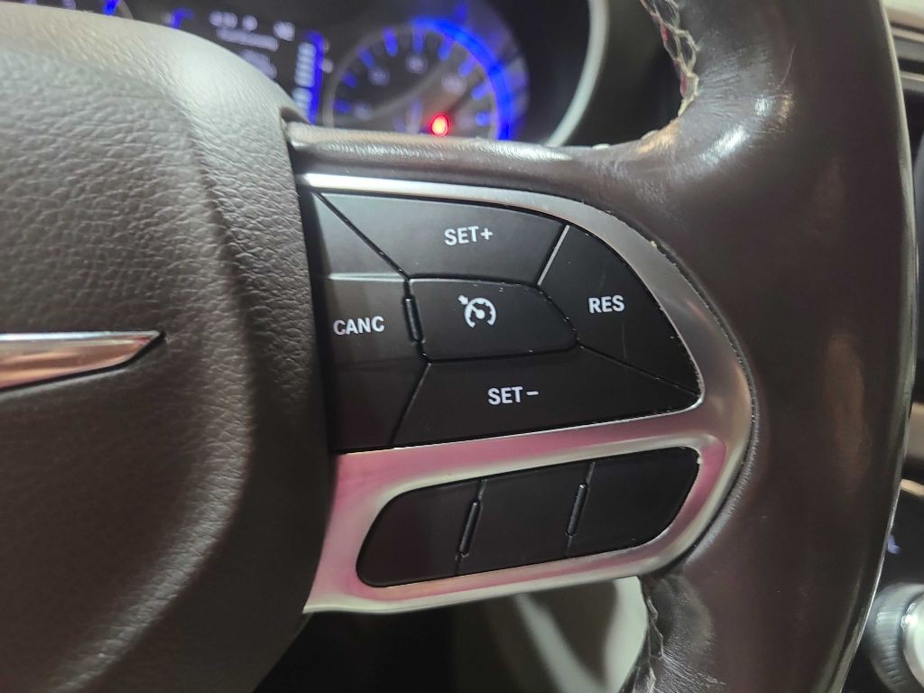 2020 Chrysler Pacifica Image 38