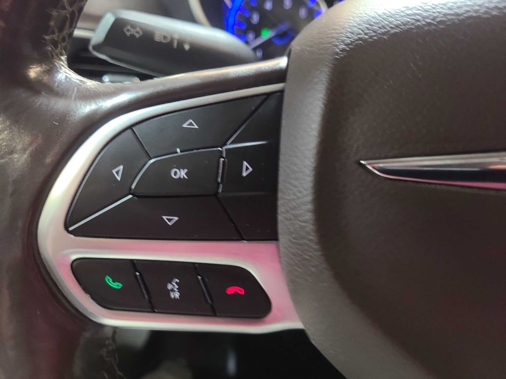 2020 Chrysler Pacifica Image 39