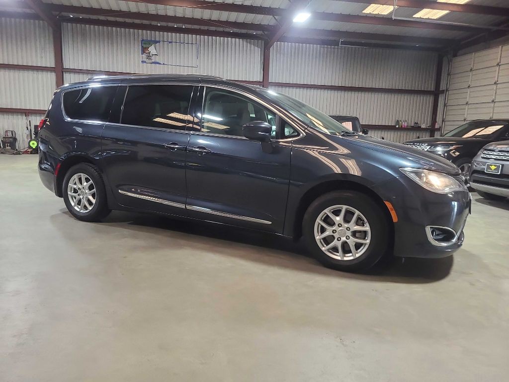 2020 Chrysler Pacifica Image 4