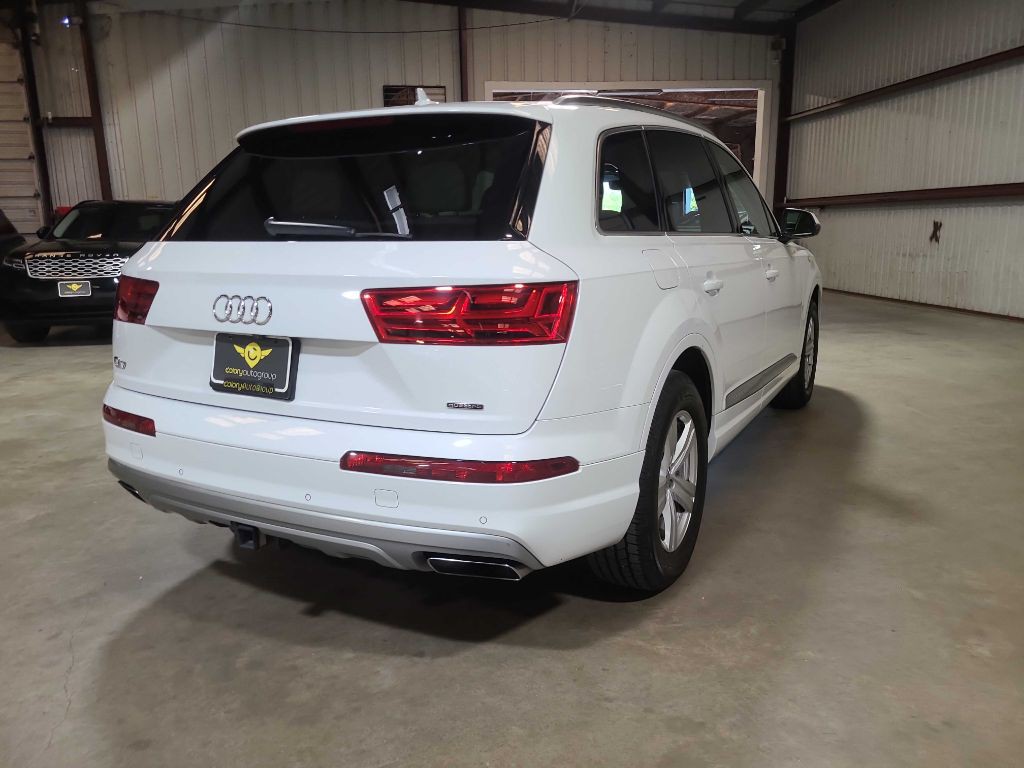 2018 Audi Q7 Image 9