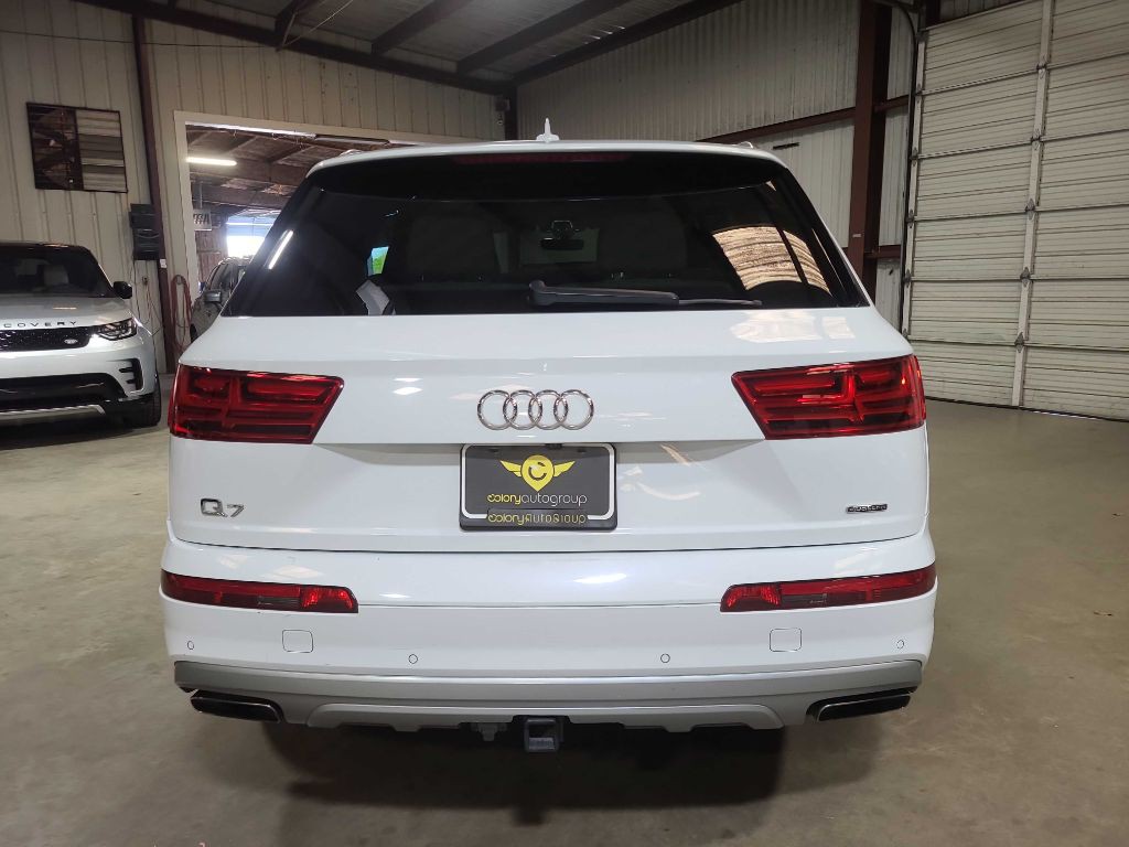 2018 Audi Q7 Image 10
