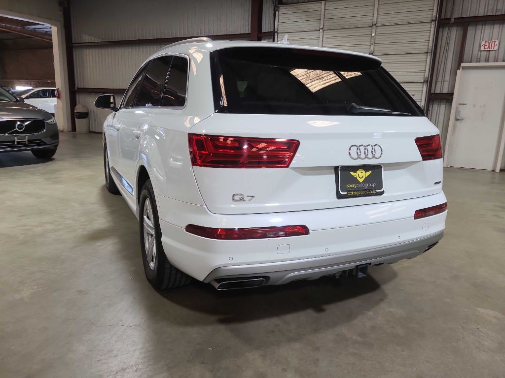 2018 Audi Q7 Image 11